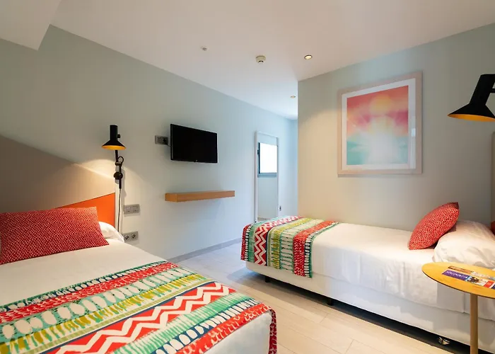 Cordial Mogan Solaz *